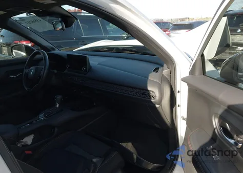 2024 Honda Hr-V Awd Sport/Awd Sport W/O Bsi from USA, damaged, VIN 3CZRZ2H51RM709355